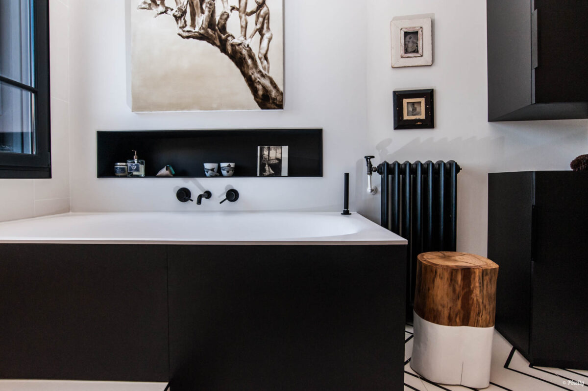 idée salle de bain moderne niche douche encastrée