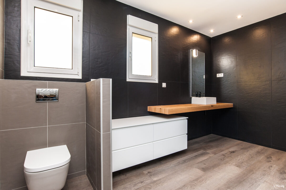 inspiration photo baignoire îlot salle de bain moderne